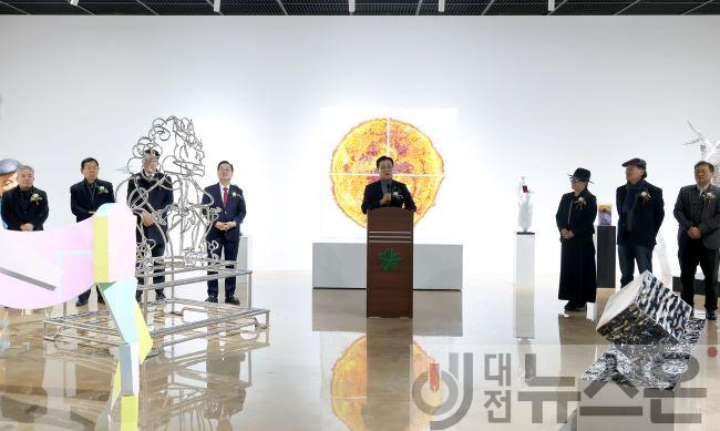 2025.12.04 대전조각가협회 해외작가 초대교류전-1.JPG